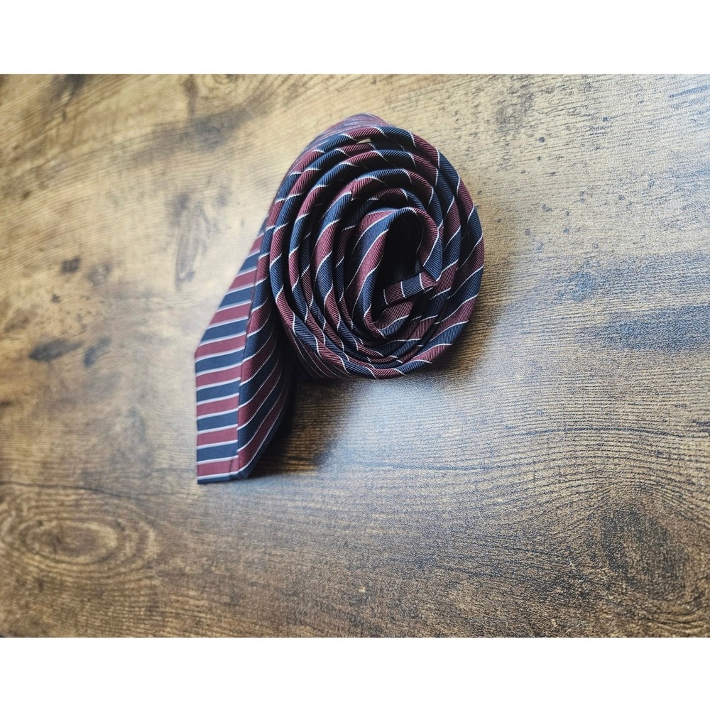 Vntg Burberrys Mens Burgundy Navy White Stripe Silk Tie Made in Ireland - Picture 2 of 10